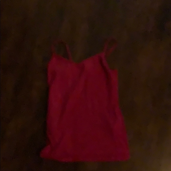This is camisole t-shirt to wear for summer - Picture 1 of 6